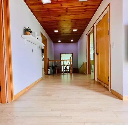 Large House Subway 5 Minute *