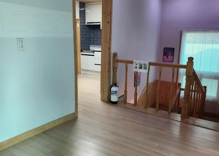 Villa Large House Subway 5 Minute Seoul